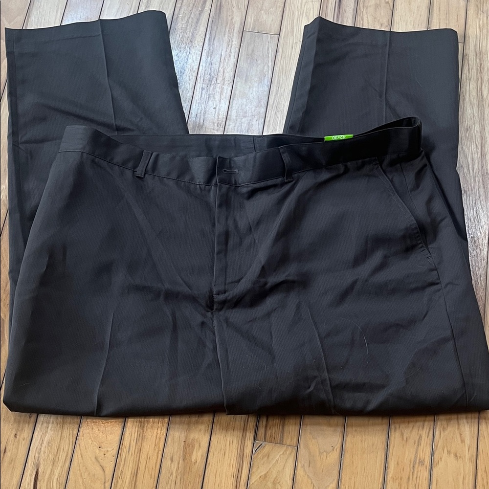 Izod Men's Black Dress Pants